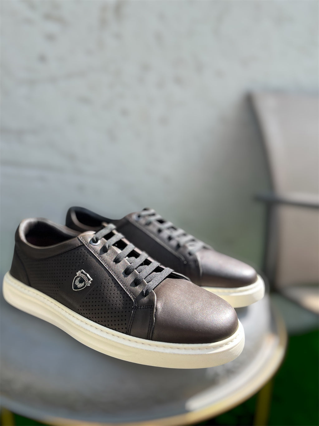 Men’s Chocolate brown leather lace-up sneaker