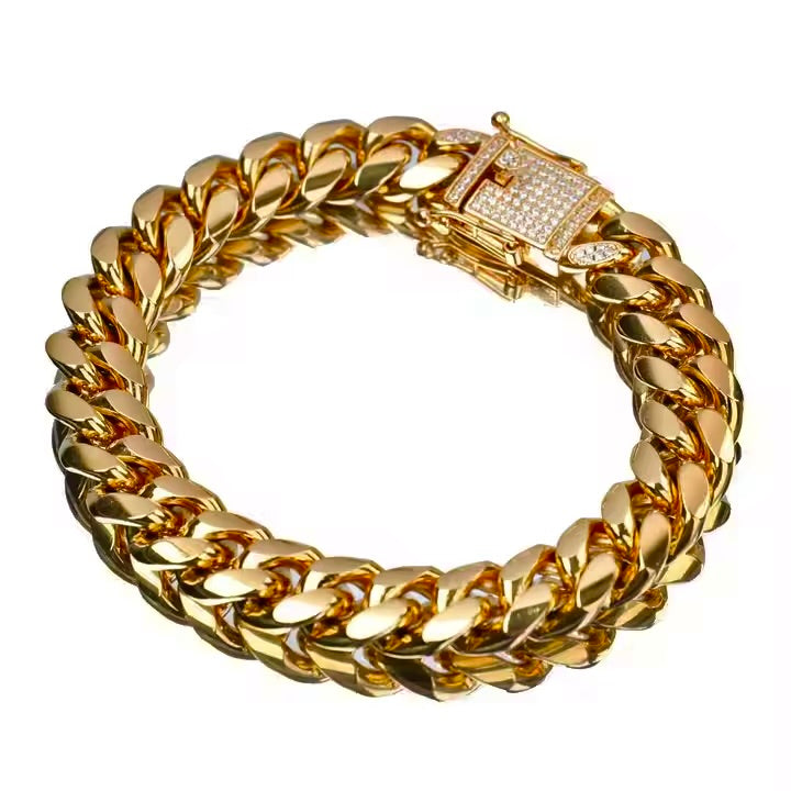 Men’s bold 12MM 18k Gold plated Cuban Link Bracelet with Iced-Out Clasp