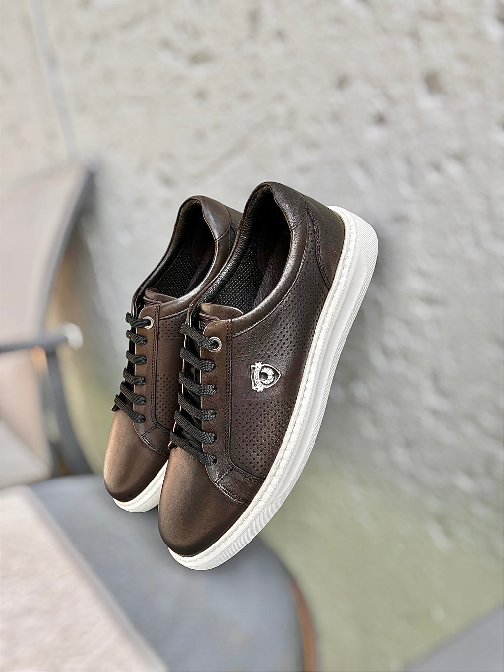 Men’s Chocolate brown leather lace-up sneaker