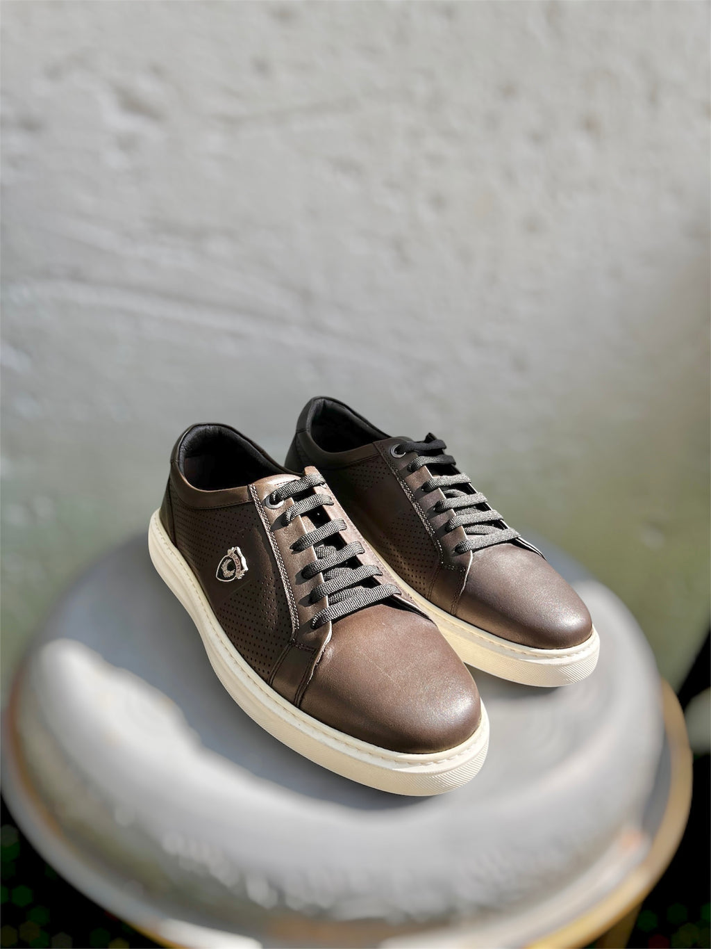 Men’s Chocolate brown leather lace-up sneaker