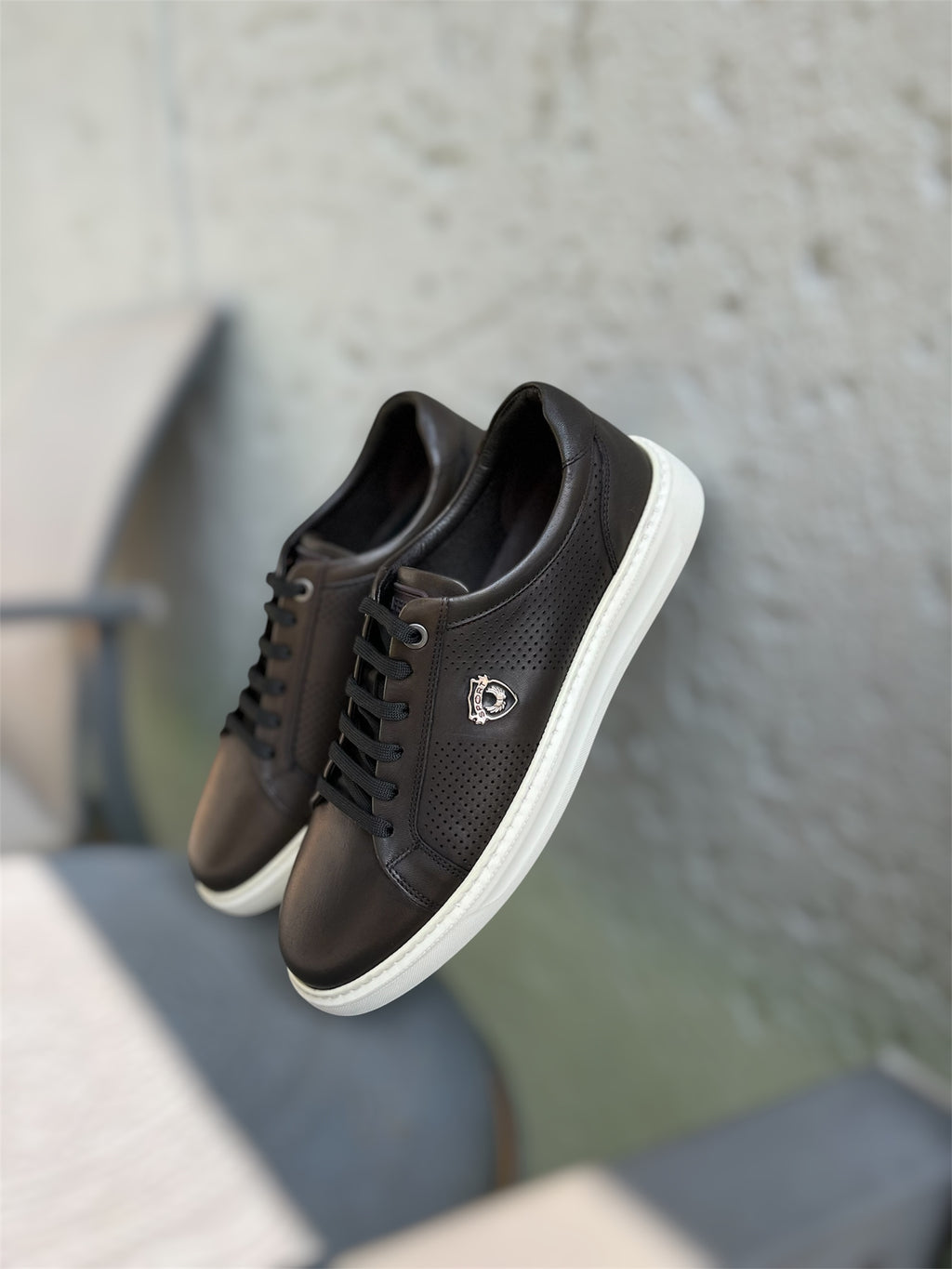 Men’s Chocolate brown leather lace-up sneaker