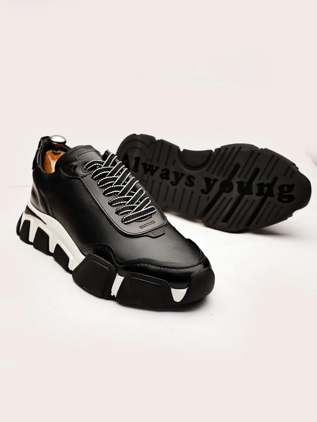 Men’s Chunky Sole Black Leather Sneakers