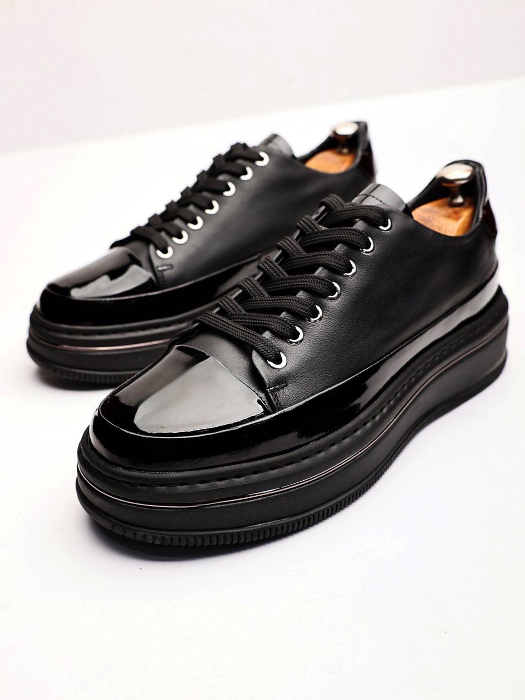 Black-lace up sneaker with Patent leather trimmings