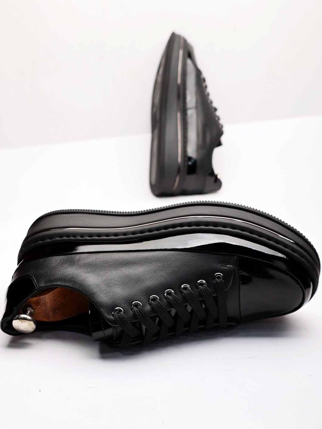 Black-lace up sneaker with Patent leather trimmings